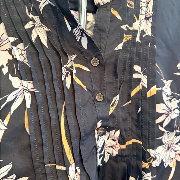 Times Two Maternity Black Floral Shirt – Size Large (NWT) - Picture 4 of 6